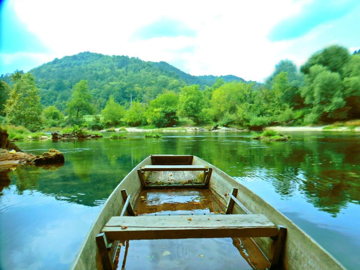 Flora&Fauna Bihać 外观 照片